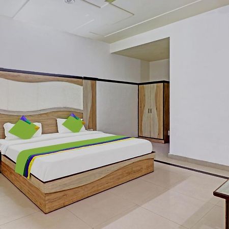 Hotel G B Palace 阿格拉 外观 照片