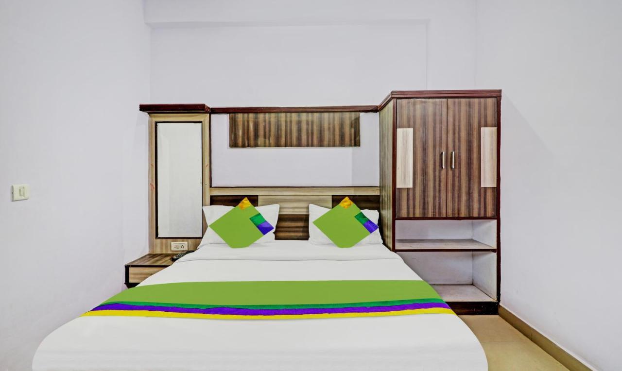 Hotel G B Palace 阿格拉 外观 照片